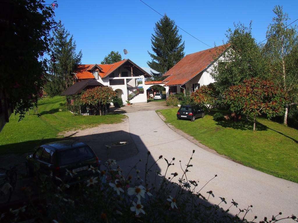 House Ilija Hodak Selište Drežničko Chambre photo