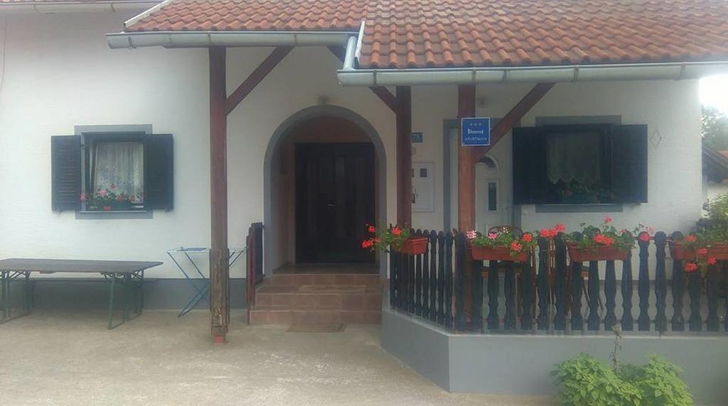 House Ilija Hodak Selište Drežničko Extérieur photo